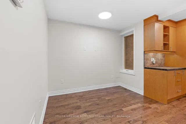 Additional image 5 of 32 Castleton Ave