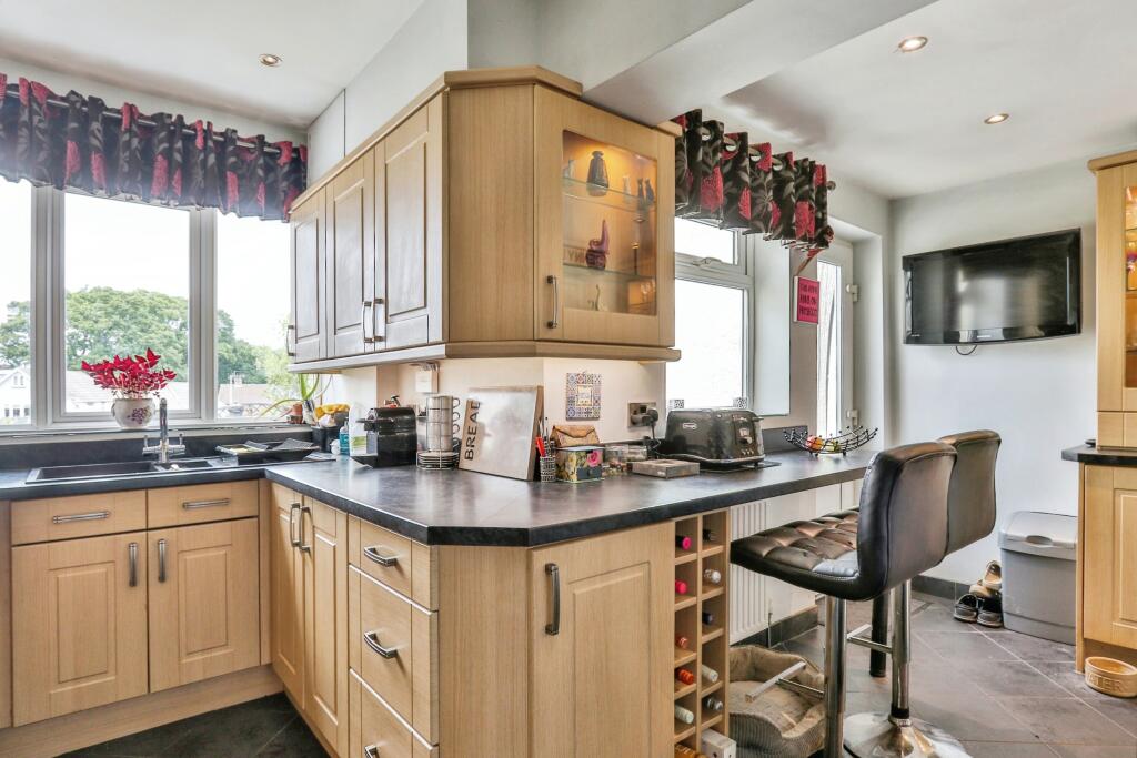 Additional image 9 of Heather Road, Bournemouth, BH10