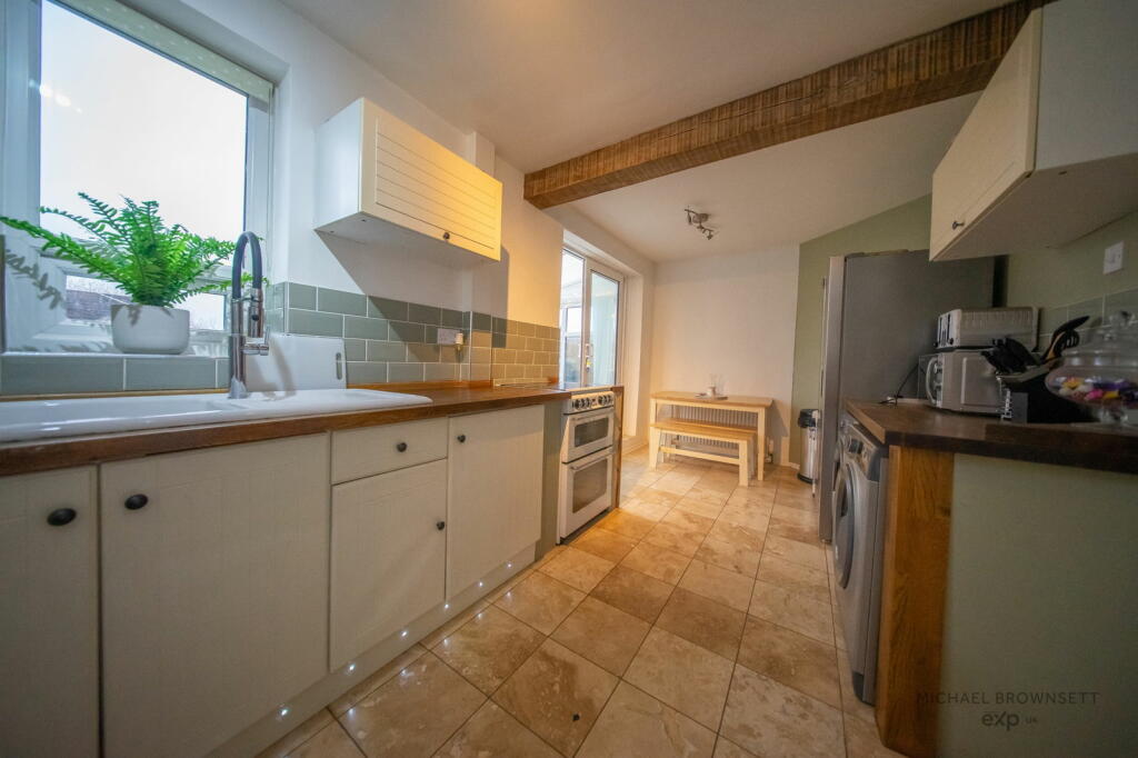 Additional image 7 of Larch Hill Crescent, Bradford, BD6 1DS