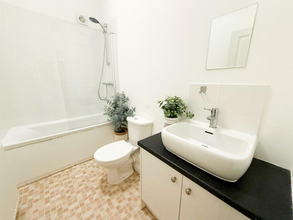 Additional image 10 of Elliott Court, Silsden