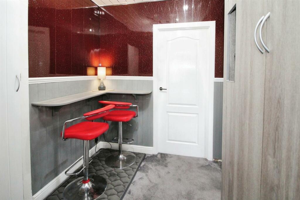 Additional image 8 of Dale Grove, Bradford, BD10 8UL