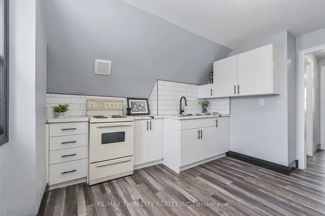 Additional image 31 of 349 Mill St