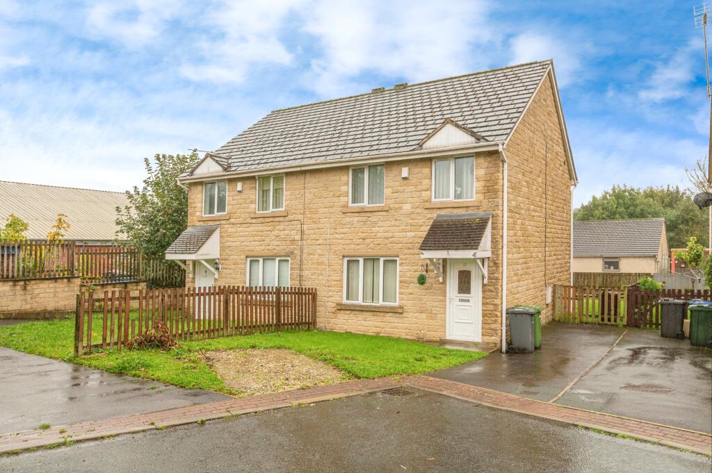 Primary image of Gilynda Close, Bradford, BD8