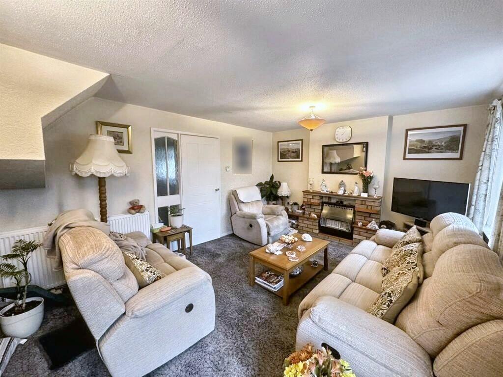Additional image 5 of Ullswater Drive, Bradford, West Yorkshire, BD6 2TE