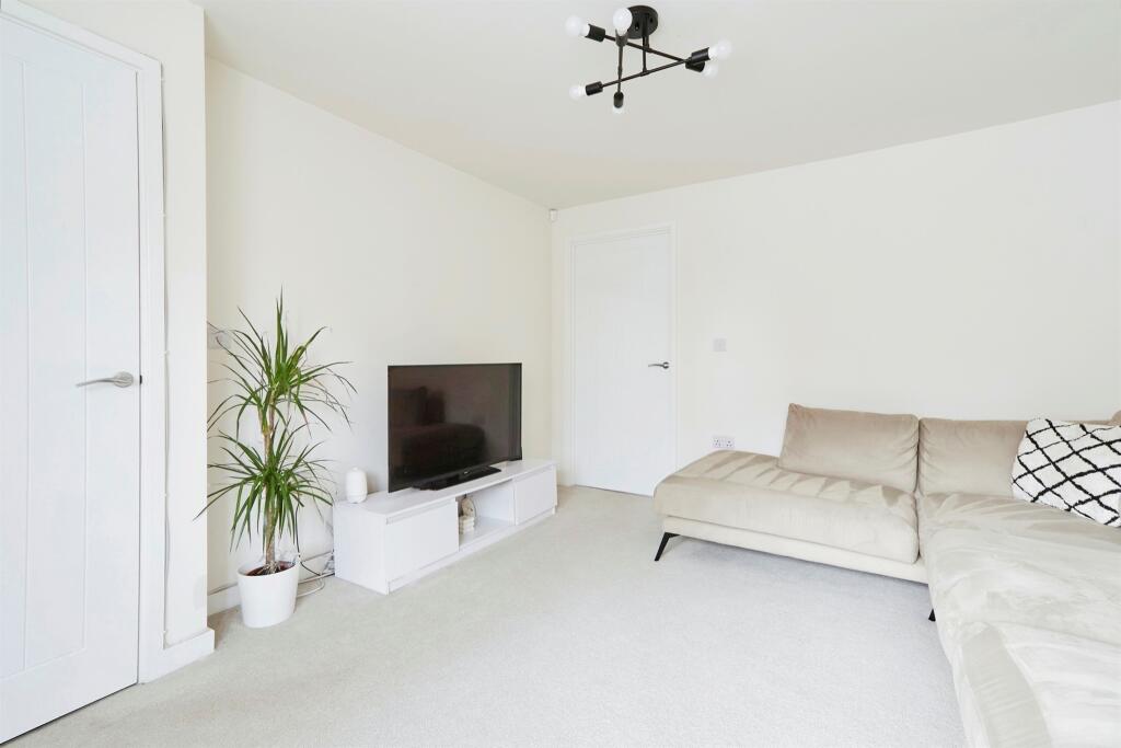 Additional image 3 of Quarry Bank Road, Bradford