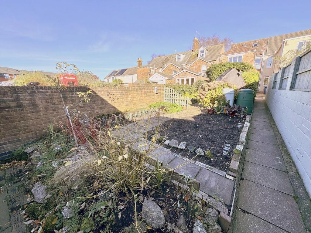 Additional image 37 of Shaftesbury Road, Heckford Park, Poole, BH15