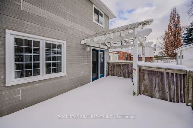 Additional image 27 of 55 West Acres Cres