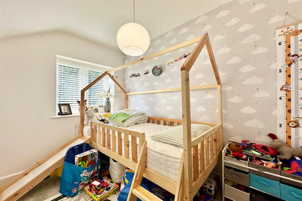 Additional image 12 of Upton