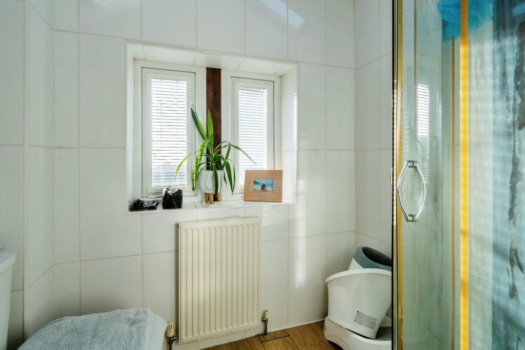 Additional image 13 of Clydesdale Drive, Bradford, BD6