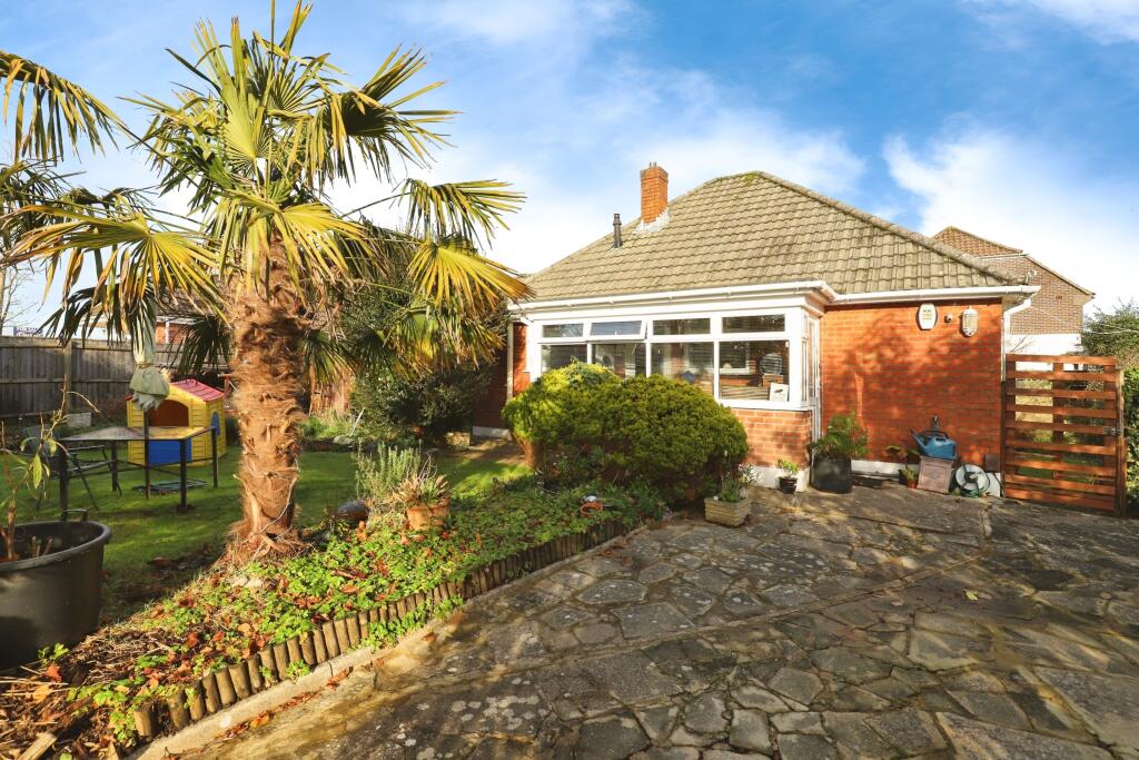 Additional image 13 of Frensham Close, BOURNEMOUTH, Dorset, BH10