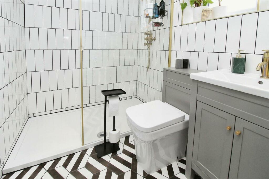 Additional image 18 of Reevy Road, Bradford, BD6 3QF