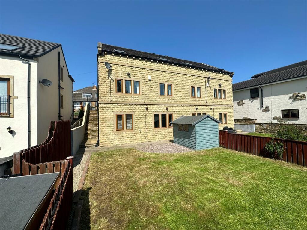 Additional image 14 of Carr Lane