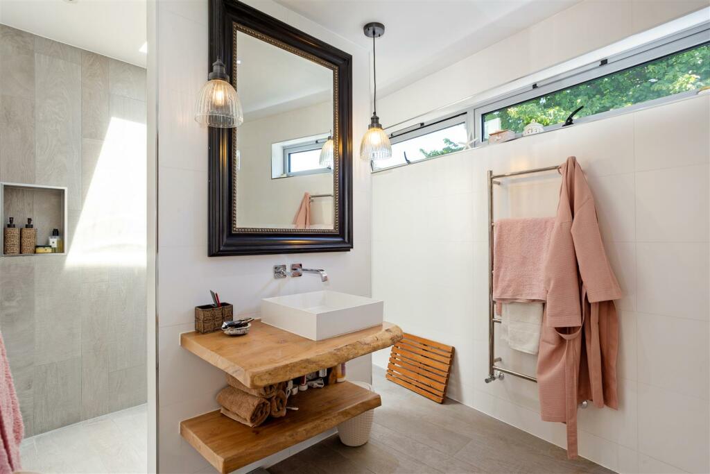 Additional image 25 of Shore Road, Sandbanks.