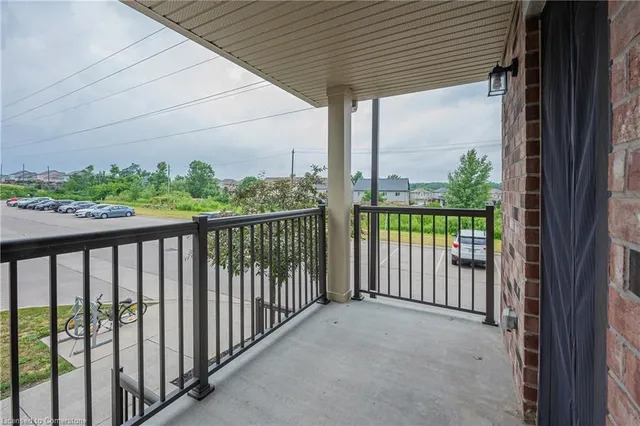 Additional image 31 of 255 Maitland St Unit 2C