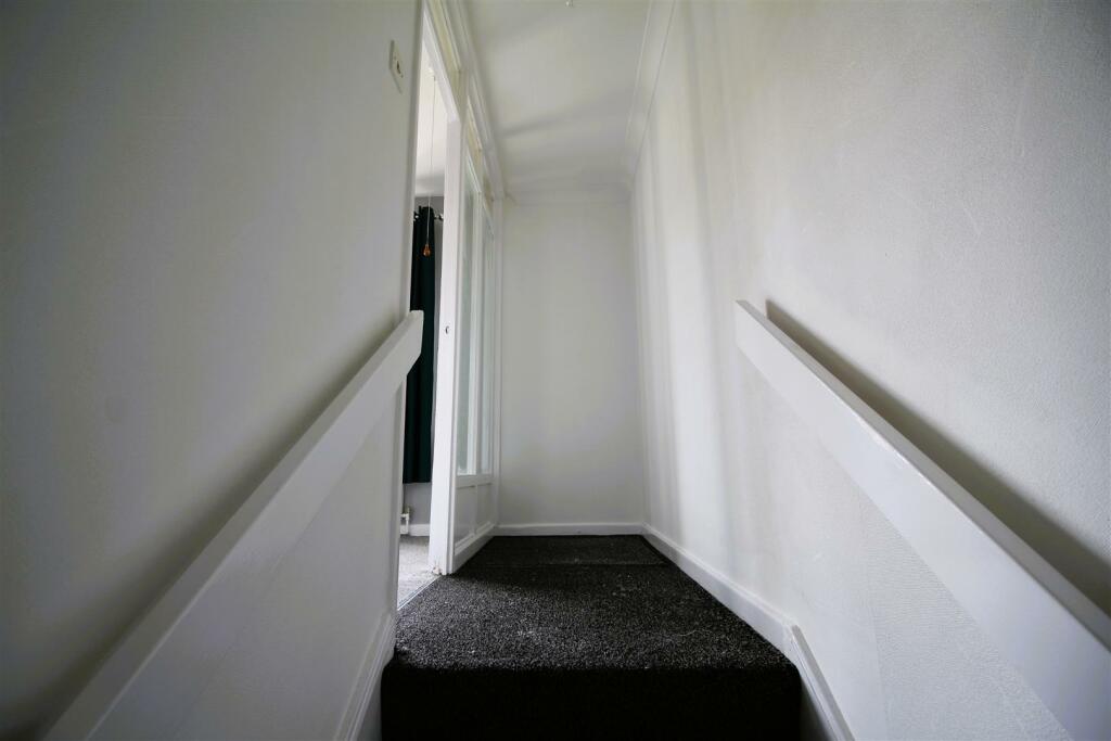 Additional image 11 of Wenborough Lane, Bradford