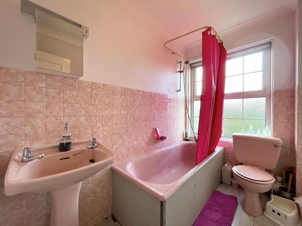 Additional image 17 of Wedgwood Drive, Whitecliff, BH14