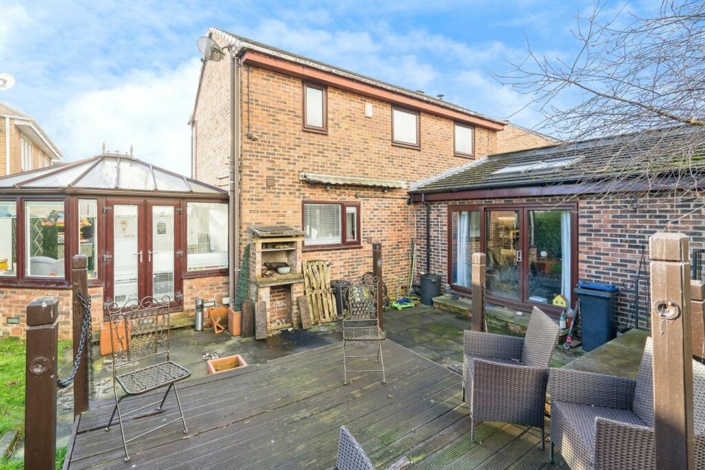 Additional image 18 of Clydesdale Drive, Bradford, BD6