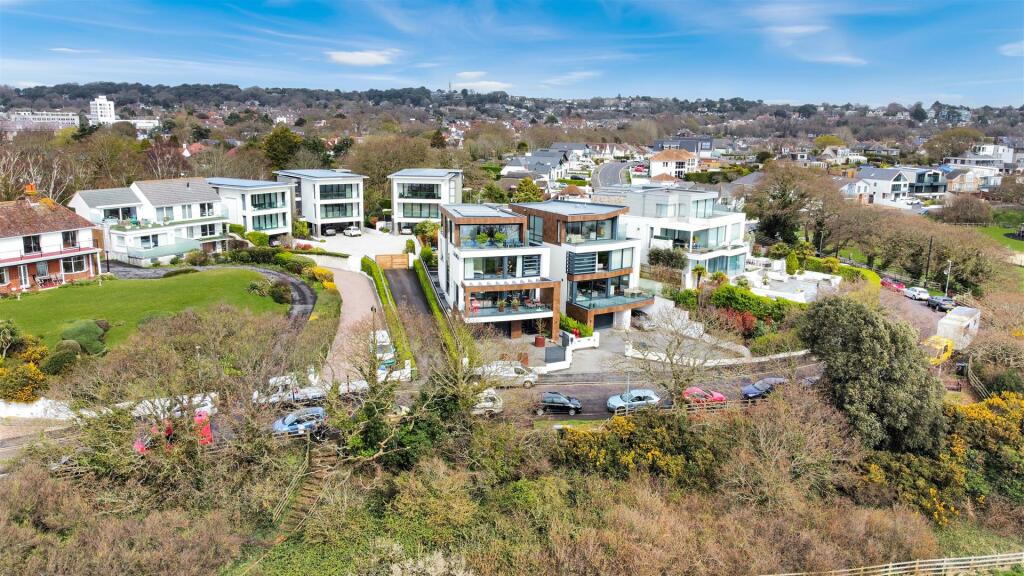 Additional image 16 of Whitecliff Road, Whitecliff