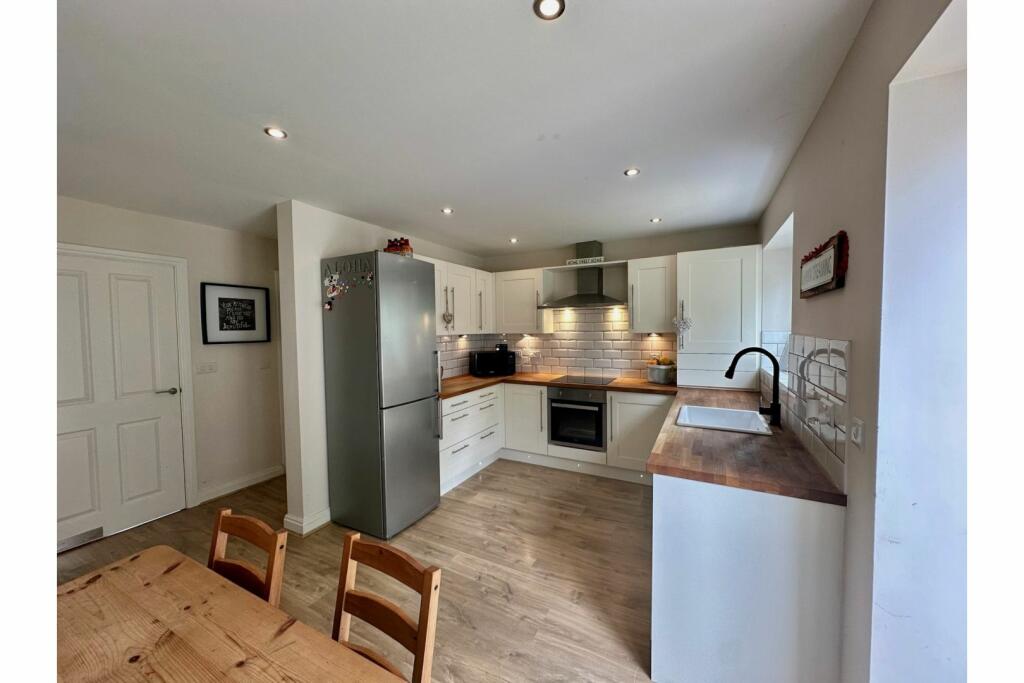 Additional image 6 of Micklethwaite Lane, Bingley, BD16