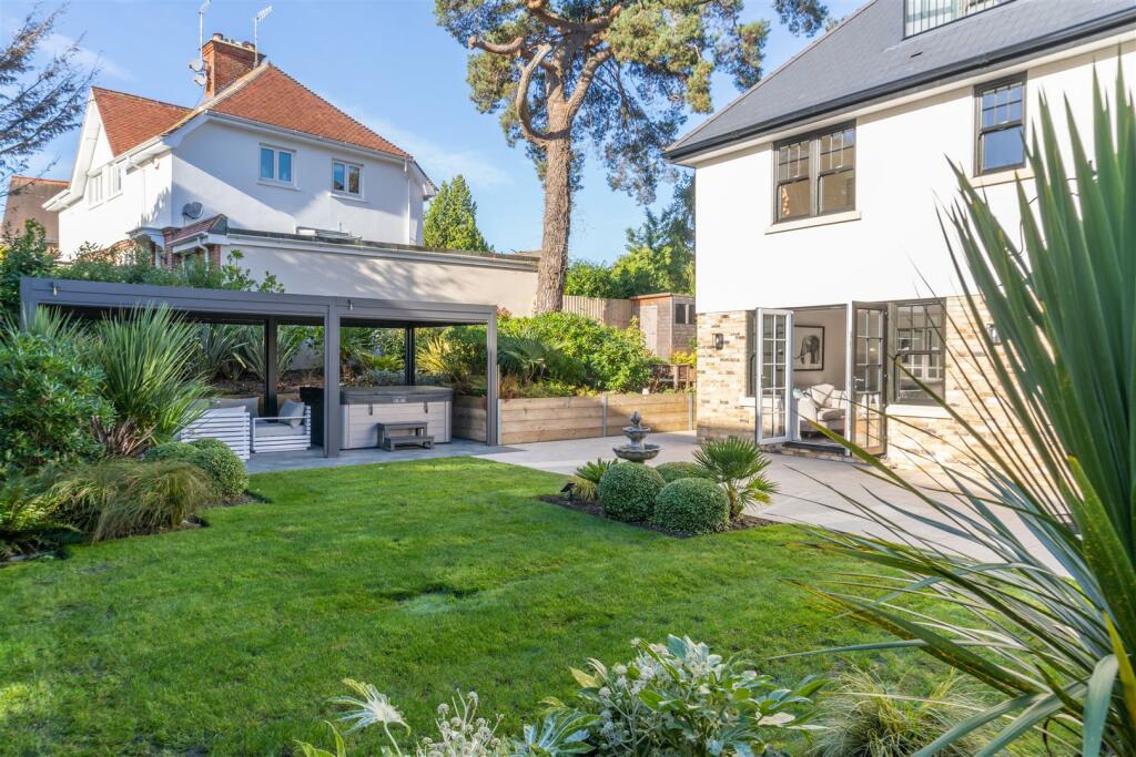 Additional image 18 of Lilliput Road, Lilliput