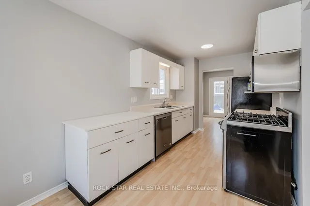 Additional image 9 of 55 West Acres Cres