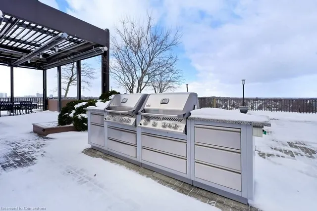 Additional image 38 of 2 Lancaster St Unit 402