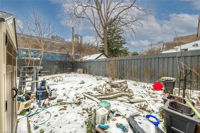 Additional image 9 of 356 Cumberland Ave