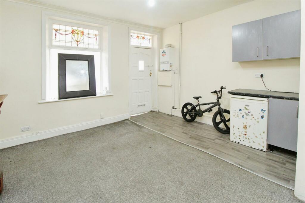 Additional image 15 of Dirkhill Street, Bradford, BD7 3BB