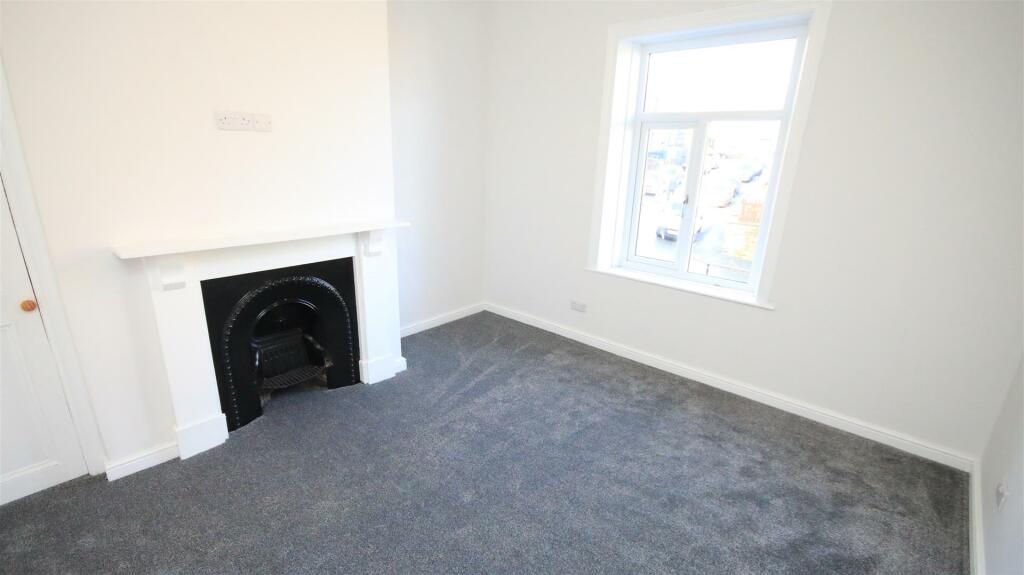 Additional image 13 of Oakleigh Road, Clayton, Bradford