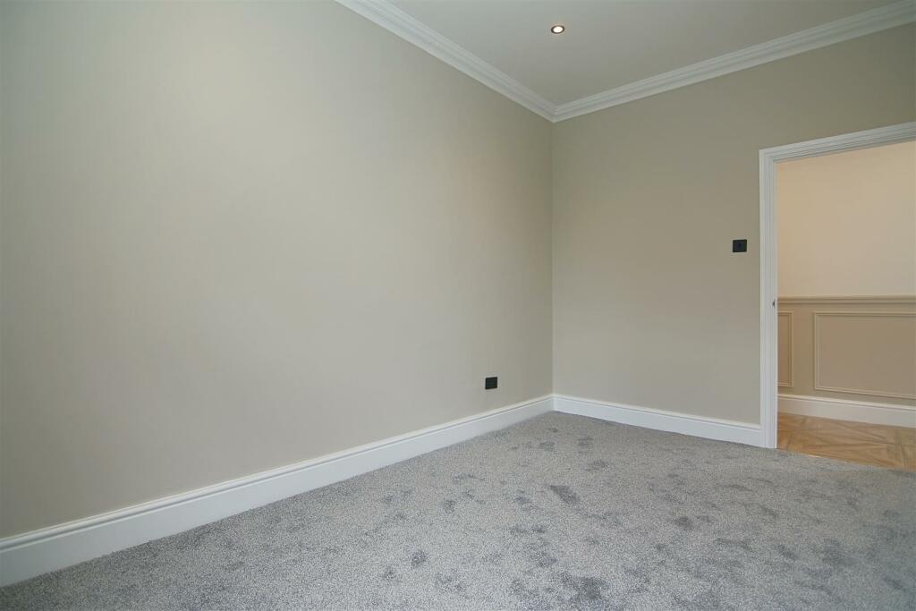 Additional image 12 of Lady Park Avenue, Bingley