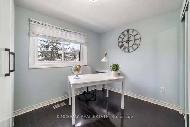 Additional image 18 of 109 Ashton Cres Unit 109