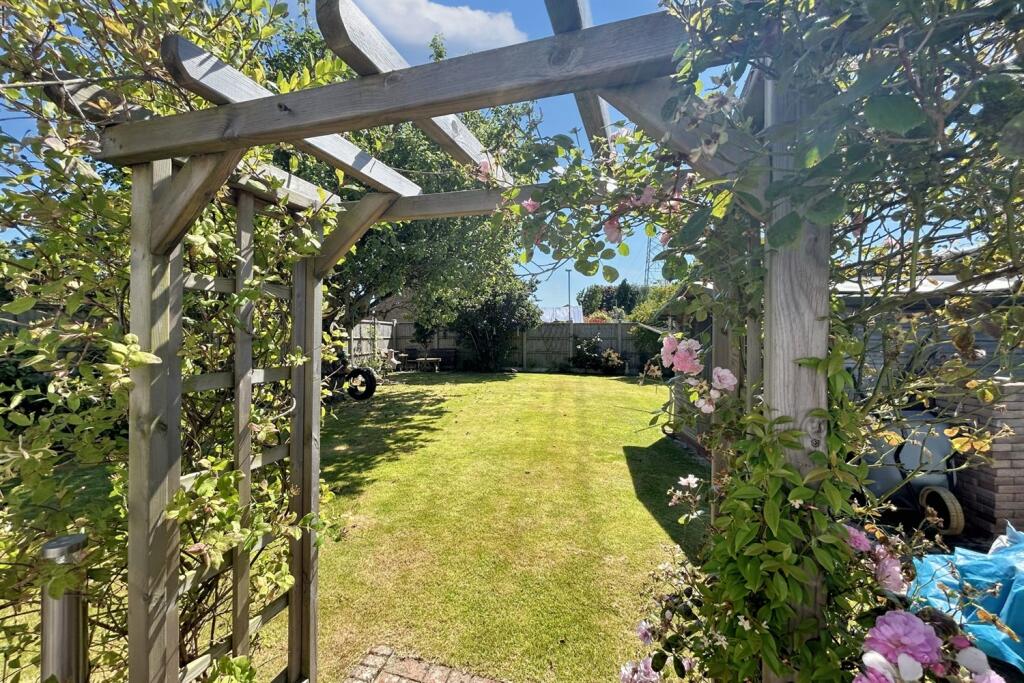 Additional image 20 of Bearwood