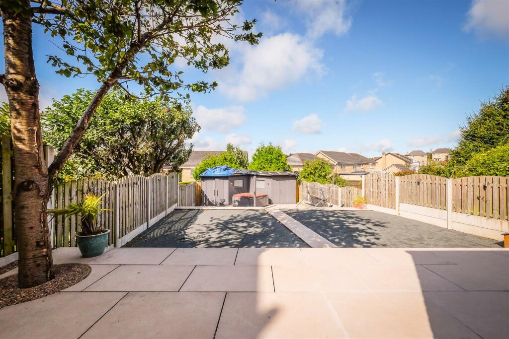 Additional image 3 of Huddersfield Road, Wyke, Bradford