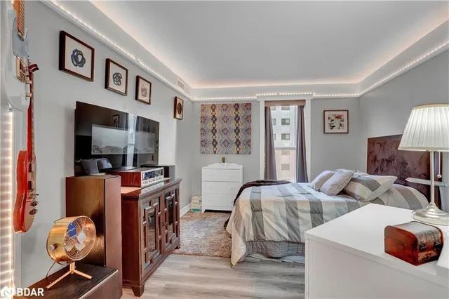 Additional image 15 of 135 James Street South St Unit 612