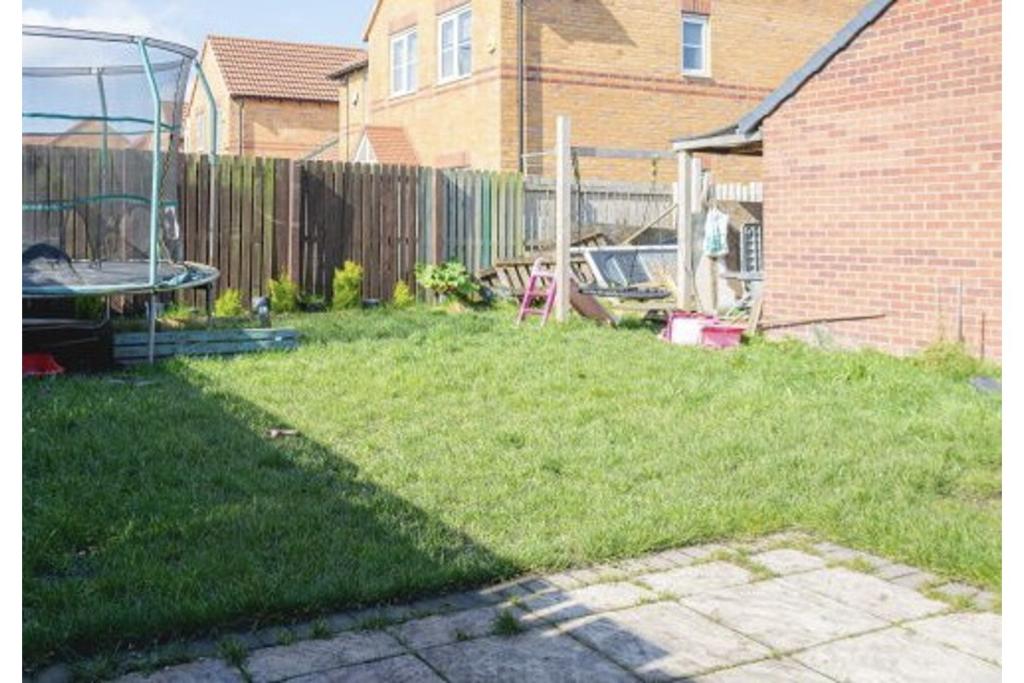 Additional image 14 of Saxton Place, Bradford, BD4