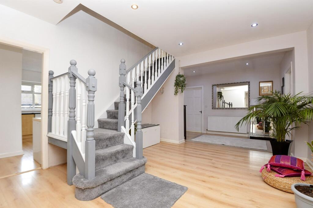 Additional image 10 of Moore Avenue, Bradford