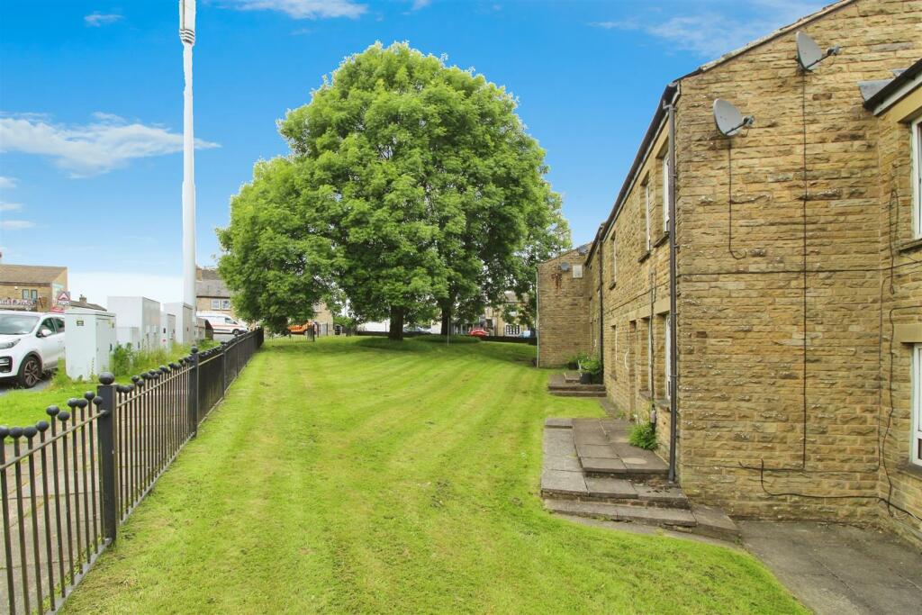 Additional image 4 of High Street, Wibsey, Bradford, BD6 1LZ