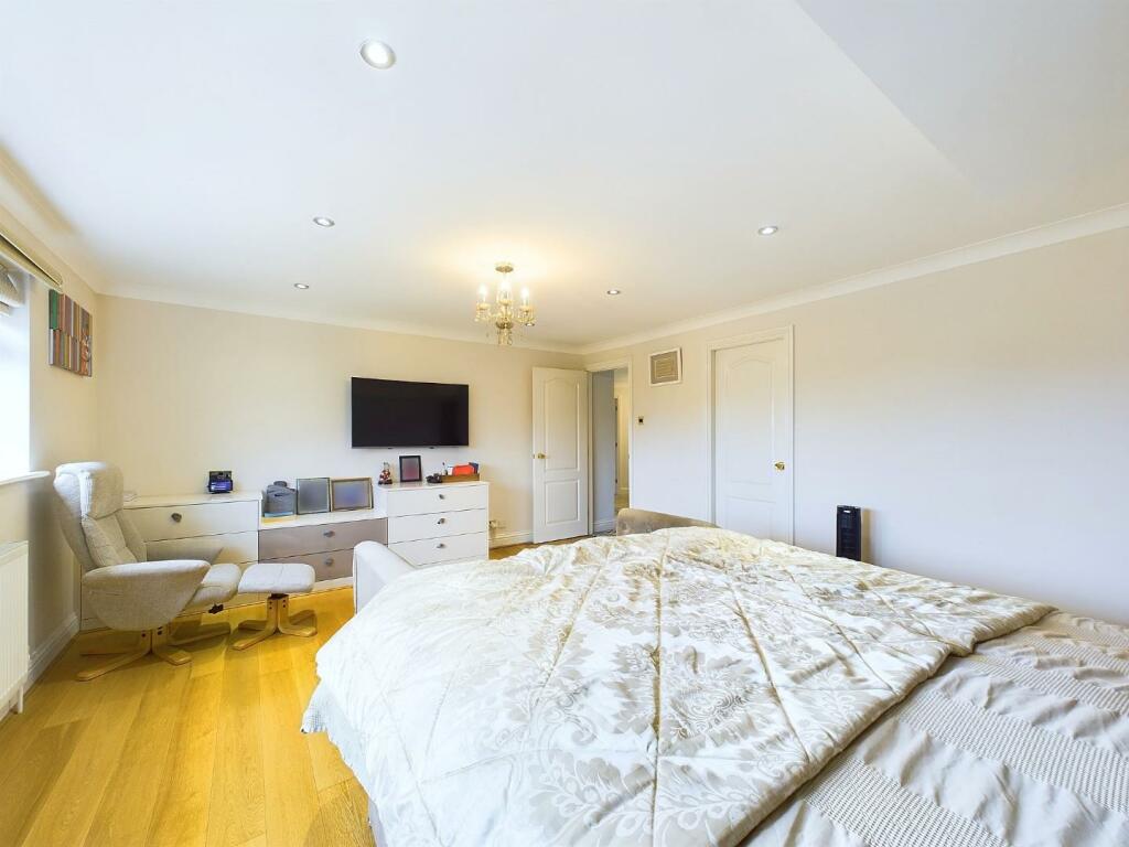 Additional image 24 of Kellymoor Walk, Idle