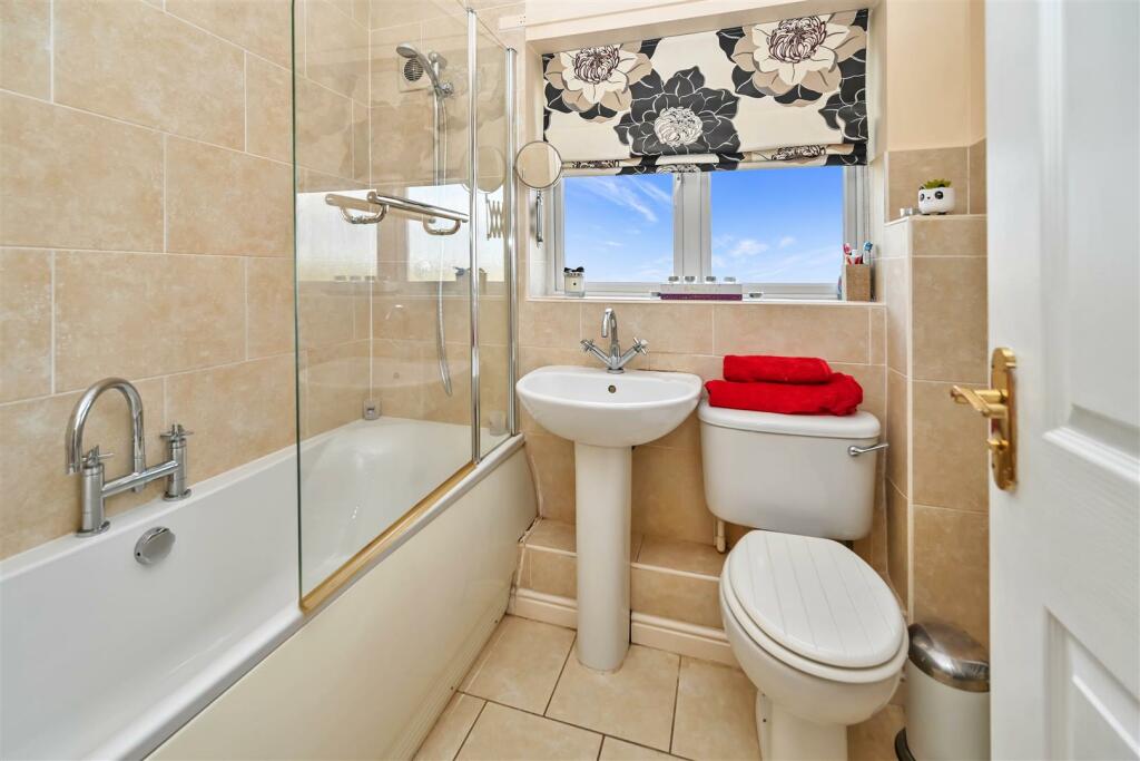 Additional image 9 of Overland Crescent, Apperley Bridge