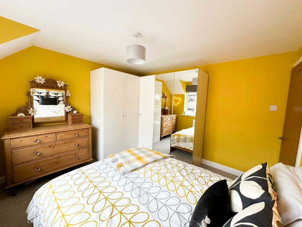 Additional image 25 of Wharfe Court, Silsden