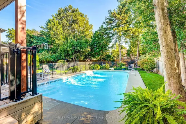 Additional image 36 of 2107 Courtland Cres