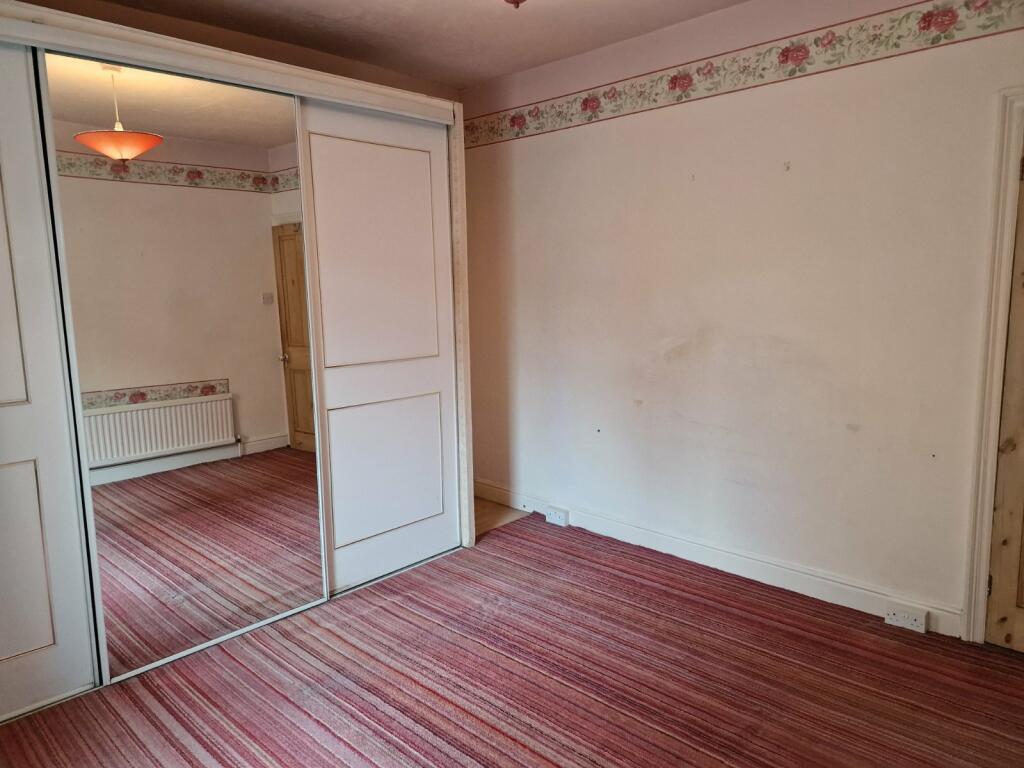 Additional image 28 of Doctor Lane, Bradford, BD10