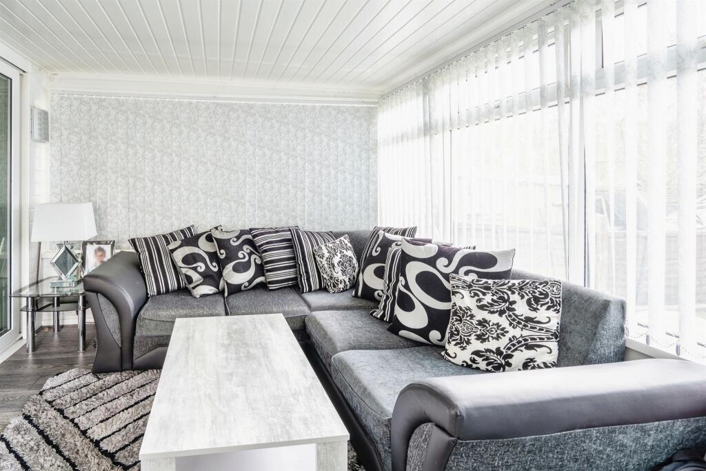Additional image 6 of Crescent Walk, Clayton, Bradford