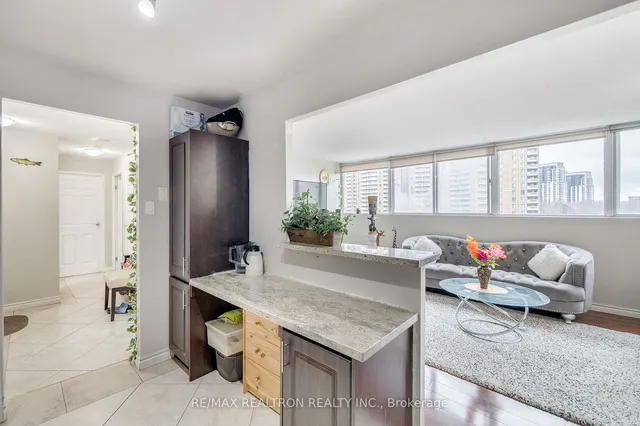 Additional image 16 of 3695 Kaneff Cres Unit 703