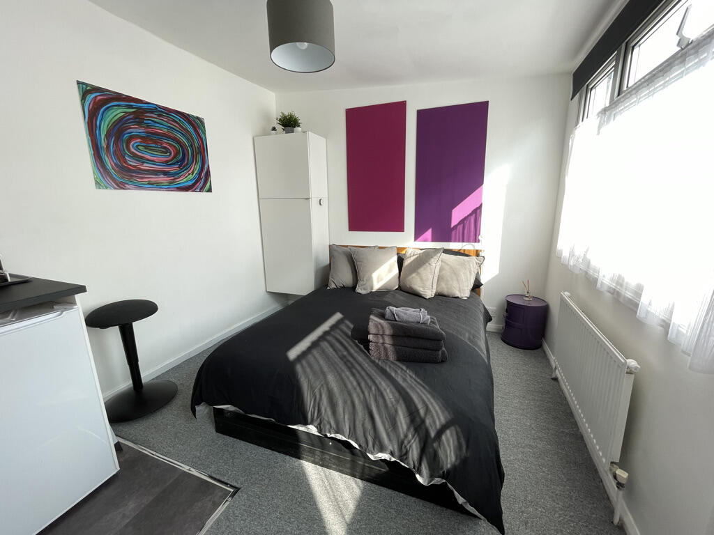 Additional image 3 of Rooms Available, Southcote Road -6