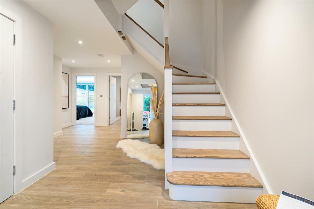 Additional image 18 of Sandbanks Road, Lilliput