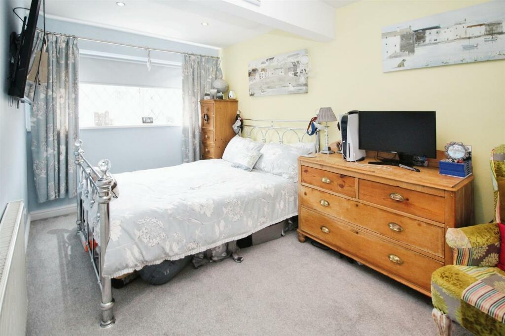 Additional image 10 of Lichfield Mount, Bradford, BD2 1NX