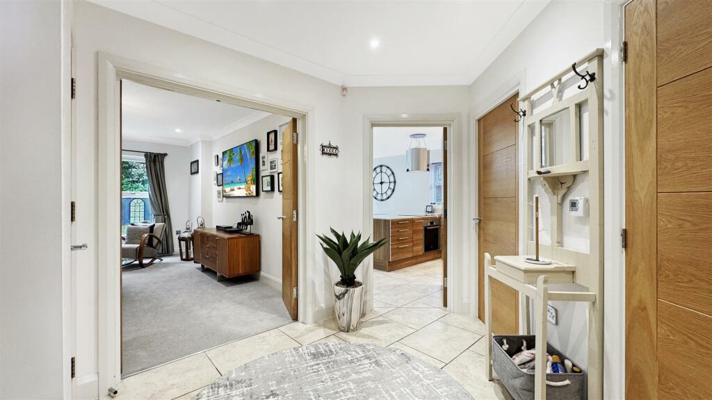 Additional image 6 of Wellwood Close, Branksome Park