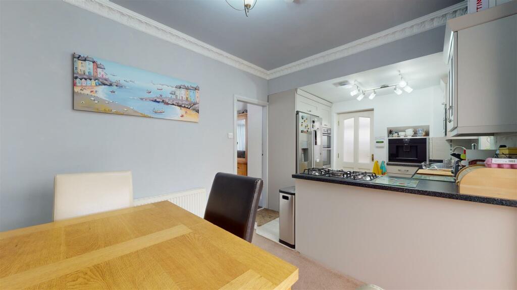 Additional image 13 of Onslow Crescent, Bradford