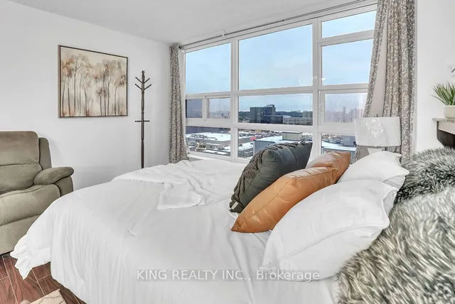 Additional image 18 of 3380 Eglinton Ave Unit 1412